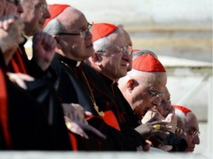 Các hồng y tề tựu về Vatican chuẩn bị bầu Giáo hoàng mới (Nguồn: AFP)